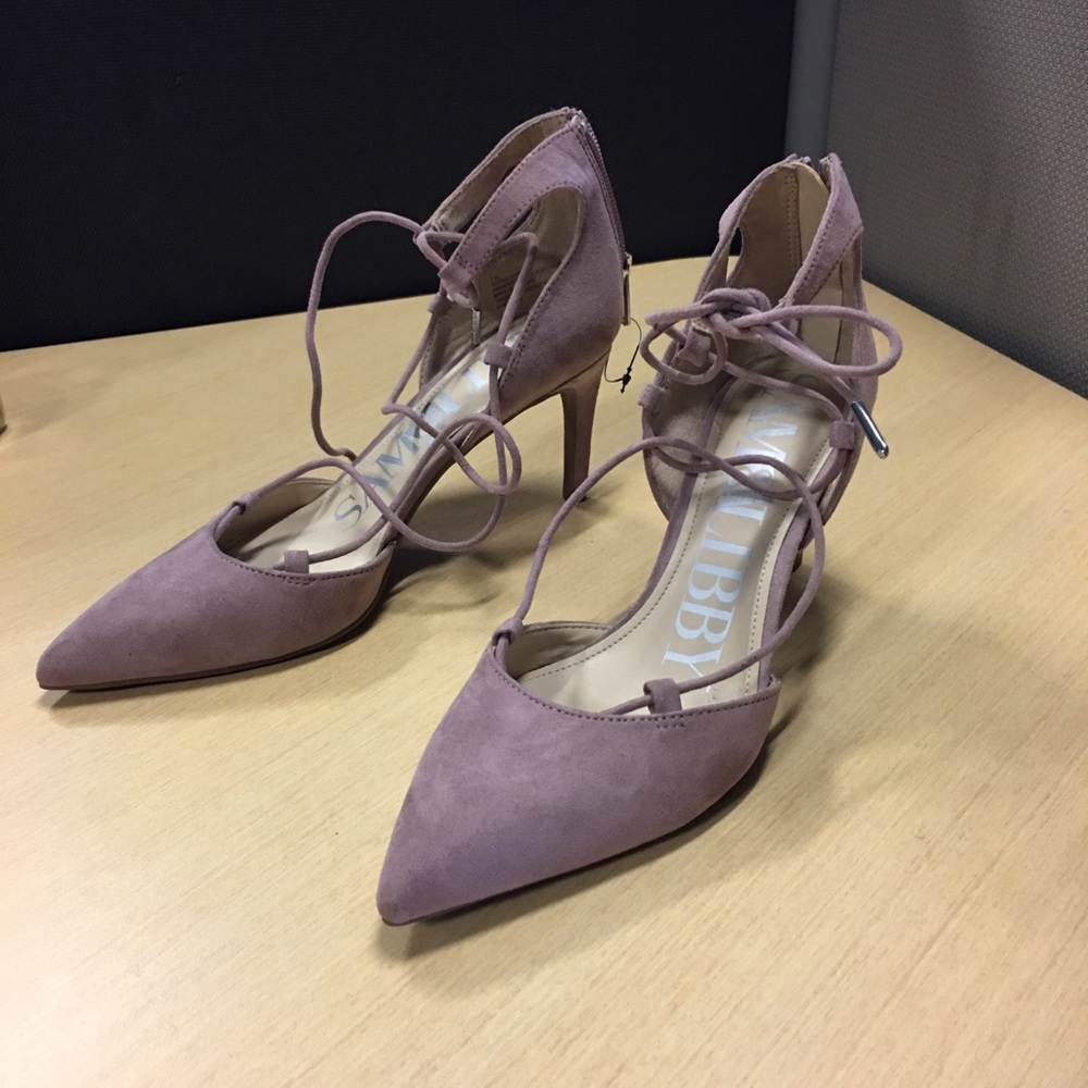 Women’s pink suede heels size 7.5